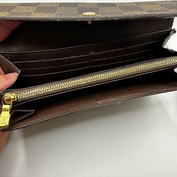 Pre-loved Authentic Louis Vuitton Damier Ebene Sarah Wallet  *See Notes* - Picture 5 of 16